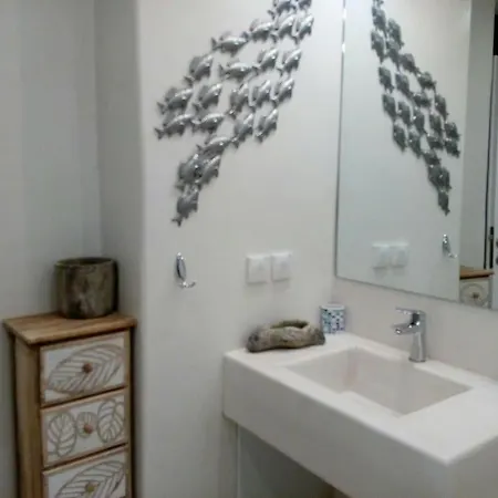 Vourkari 2 With Kitchen Apartment *